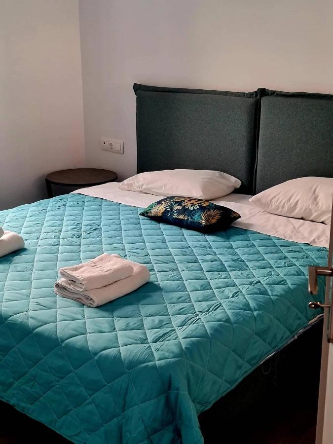 Rhodes Comfort Luxury